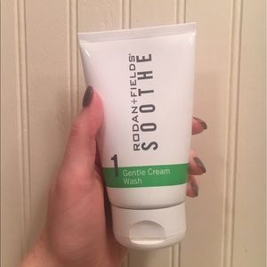 Rodan and Fields Soothe face wash